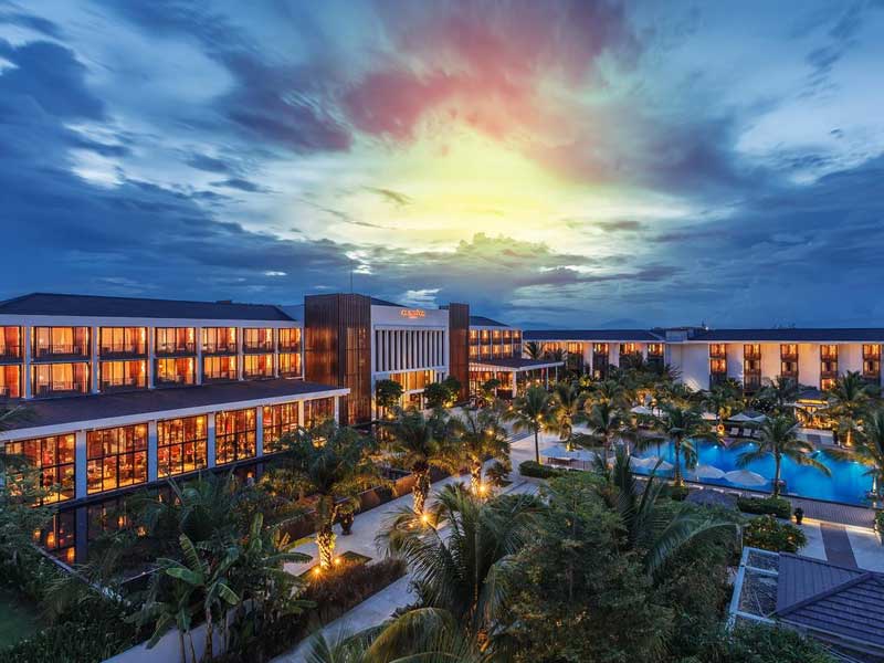 Sunrise Hoi An Resort Top Luxury Beach Resorts in Vietnam for Honeymoon Couple